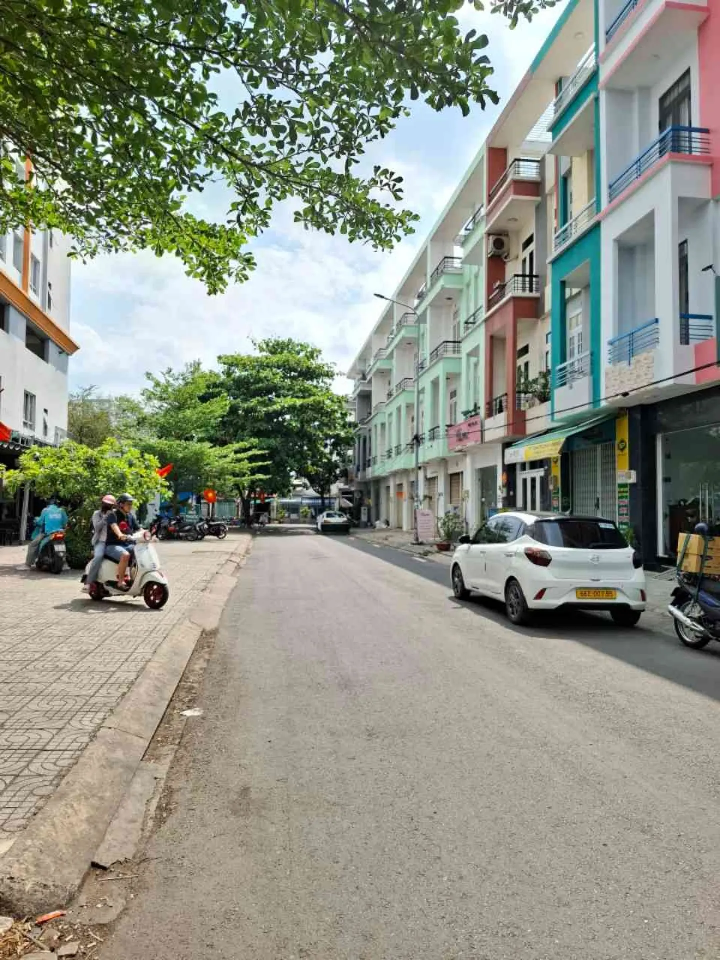 MẶT TIỀN ĐƯỜNG NỘI BỘ KHU BÔNG SAO P.5 Q.8 – 4 TẦNG – GIÁ 11.99 TỶ
