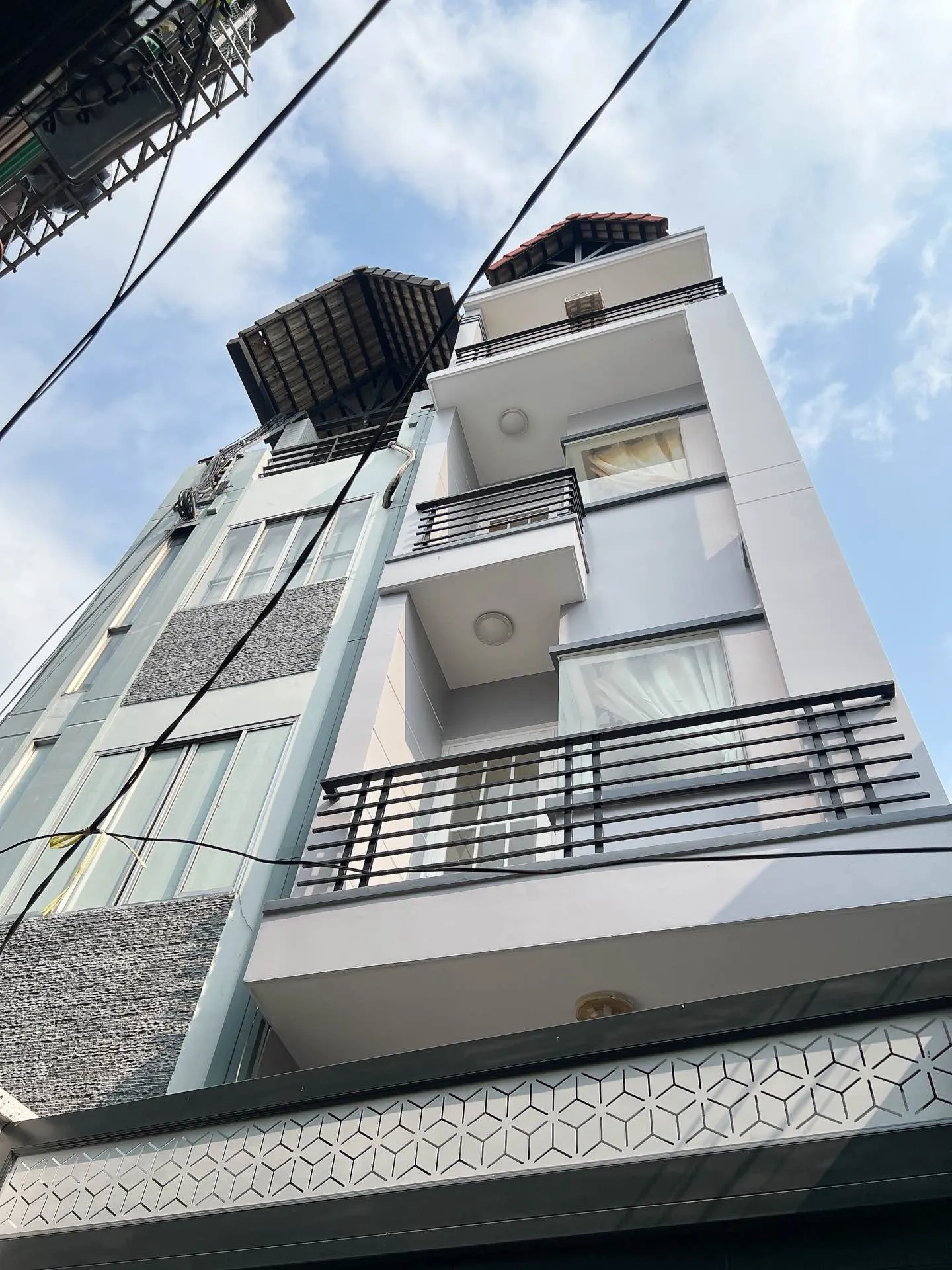 PHẠM THẾ HIỂN Q8 – CÁCH MẶT TIỀN 30M – 4 TẦNG – NỞ HẬU 5.6M TÀI LỘC – 7.9 TỶ